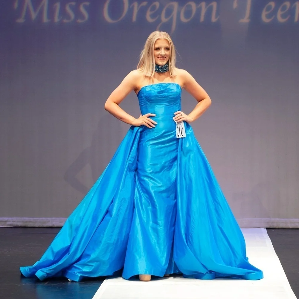 Sherri Hill Couture Gown - Picture 5 of 7